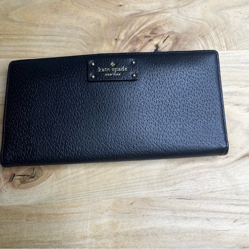 NWOT Kate Spade black leather wallet Stacy Grove Street